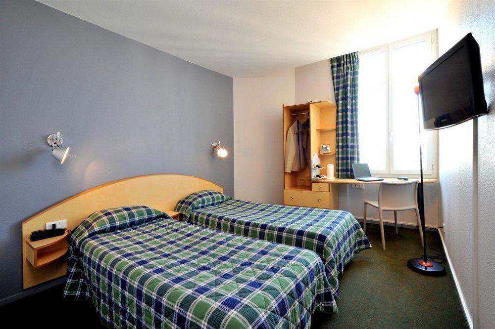 Brit Hotel Confort Nevers Centre Gare Exterior photo