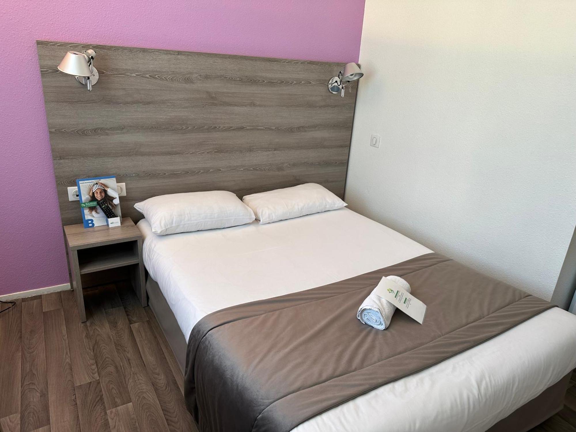 Brit Hotel Confort Nevers Centre Gare Exterior photo